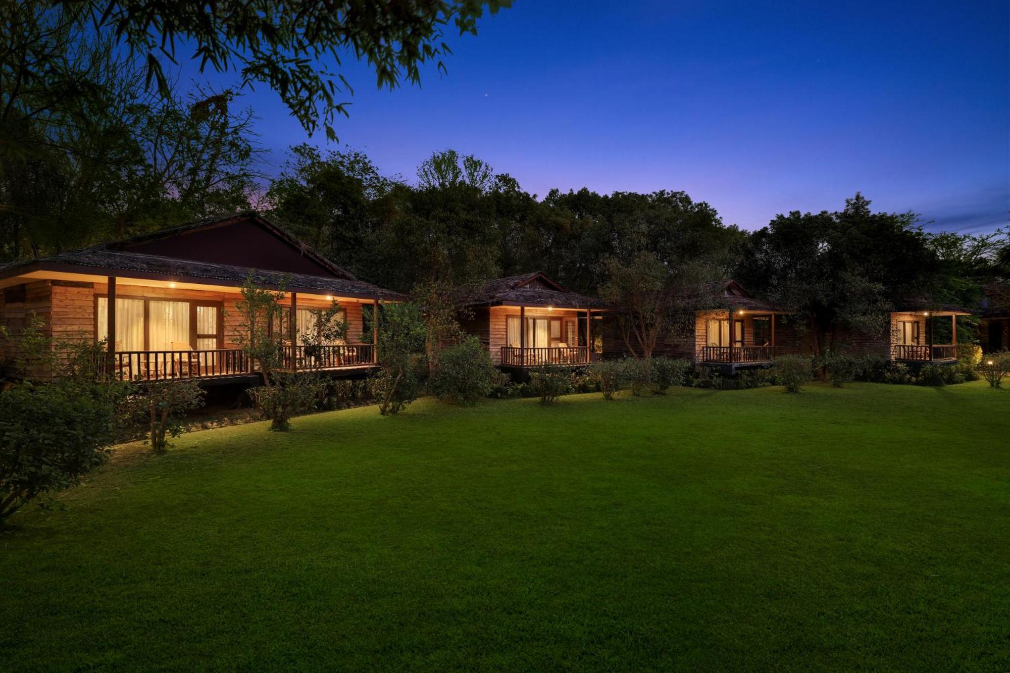 Tigerland Safari - A Lemon Tree Resort, Chitwan, Nepal Patlahara Εξωτερικό φωτογραφία